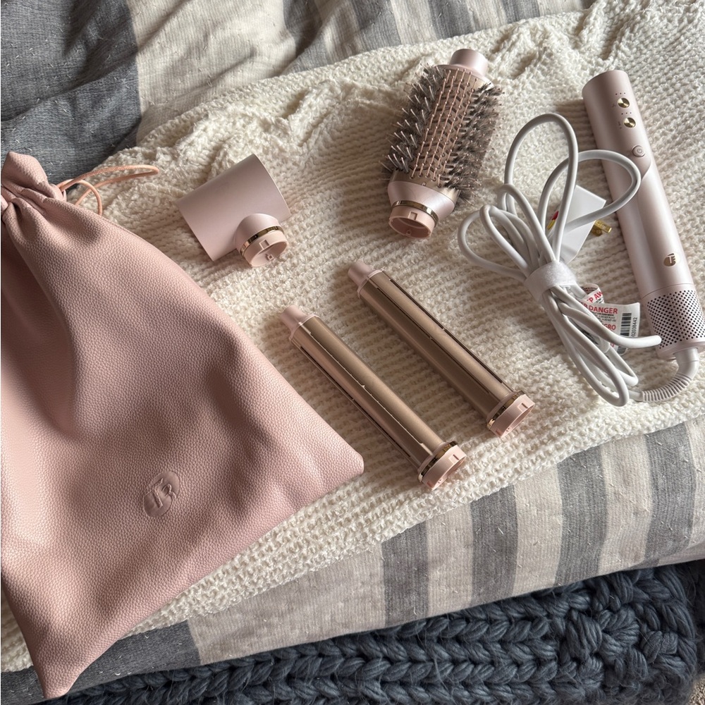 T3 Aire 360 Ceramic Air Styler Blowout Kit